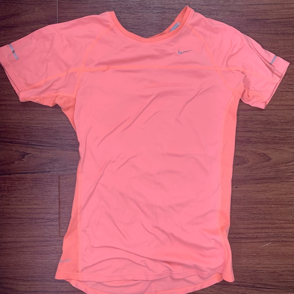 SOLD - Nike pink XS athletic t-shirt